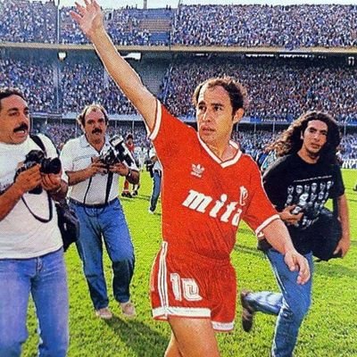 De independiente, como toda persona del bien
