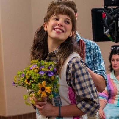 elevensnumber's profile picture. this account is purely dedicated to getting bhvr and netflix to do a part 2 for stranger things!!