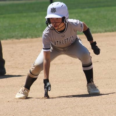 🏫FHS 29’ 🗓️ 2011 🥎Athletics Mercado 🧤Middle/Utility 🏃🏽♀️Lefty Triple Threat https://t.co/GabBqCpHeP