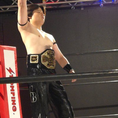 nkw所属のレスラー
第22代nkw王者
第20、22代nkwタッグ王者
SWS学生プロレスの33期で
第31代SWS世界ジュニアヘビー級王者でした。
元チョコット・シタイナー