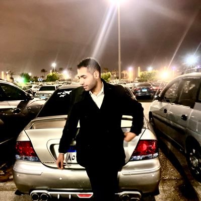 🛩️🚁. رافِق كُلّ مَنْ يَحمِل قَلباً مُتورداً بِداخِلهِ .