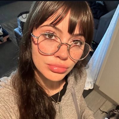 ricapatrr's profile picture. The secret of staying young is to live honestly. Eat slowly and lie about your age