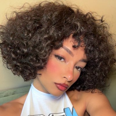 singer, actress…idk I overthink bios 🤷🏽♀️ I Love It 🎶 https://t.co/Z3JyHkTpRo