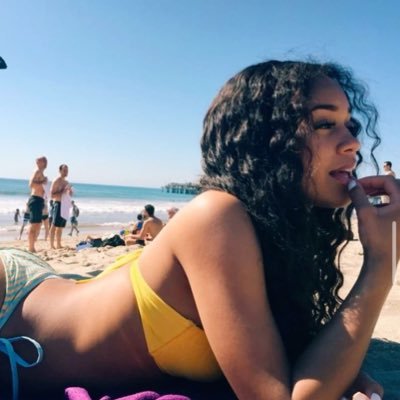 @veechronicles
