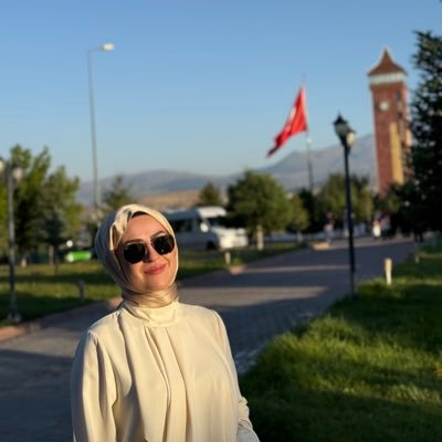 rabianursahinr's profile picture. SBKY 🇹🇷🎓| Psikoloji Ψ | Yazar https://t.co/mh0oilOf0t