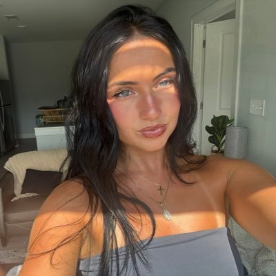 💋Bratty Goddess | FINDOM Things that excite me -Humiliation seekers, feet freaks, panty sniffers, bondage whores. Kinks consensual. Limited respect
