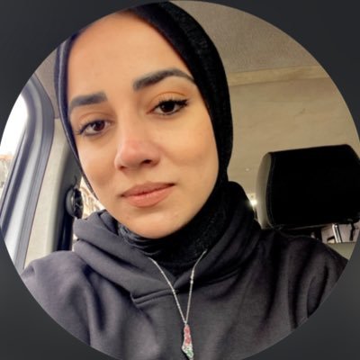 دعاء روقة صحفية فلسطينية ومراسلة تلفزيونية journalist in Gaza قلبي يا قدس في هواكِ مُتيّم 📺