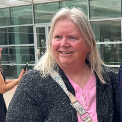 SusanEn717's profile picture. 