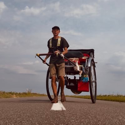 人力車で旅する料理人👨🍳 兵庫県明石市から人力車と歩いて3年5ヶ月全国を旅しながら無料で人力車に乗って貰っています 今まで23,400人以上