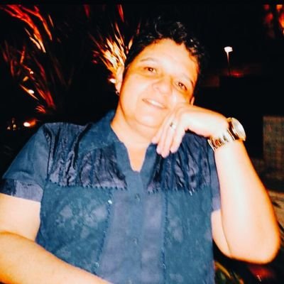 meu perfil não é democrático, aqui é uma monarquia e a rainha sou eu, #forabolsonaro #Lula2022