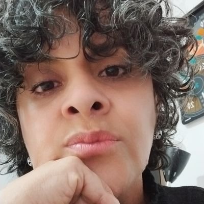 Psicóloga Especialista en Ps De la Salud-
Férrea defensora de la salud mental.
Consulta en psicología al 3054368874
Mis opiniones no comprometen a mi hámster.