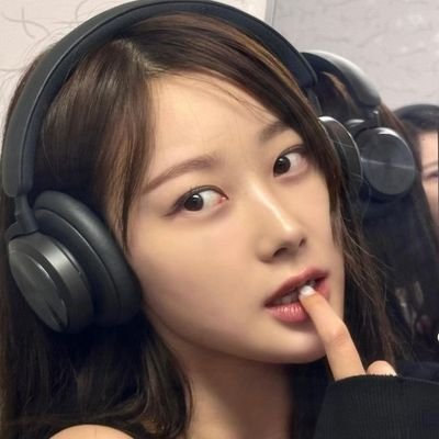 beep! #roleplay_only ; cutie æspa baby with plump body, giselle. this prettiest smile and kindest soul fairy ready to be your best buddy. (2000)