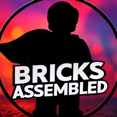 Lego superhero minifigures meet cinematic photography. Instagram: @ bricks.assembled