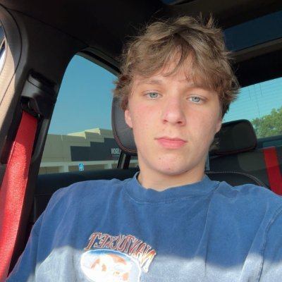 ryanherrickkk's profile picture. Christ Follower ✝️
High-Level Editor helping you grow on YouTube📈