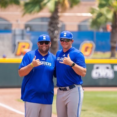 CoachSandoz's profile picture. Pitching Coach @IslandersBSB