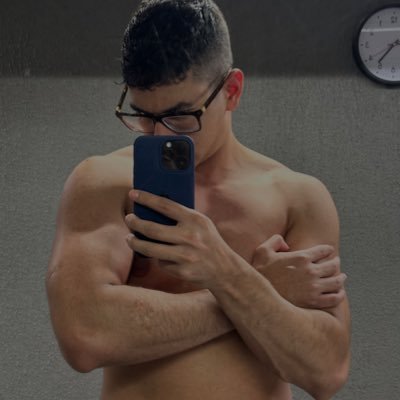 jossnuff's profile picture. Ce qui est fugace est aussi éternel.