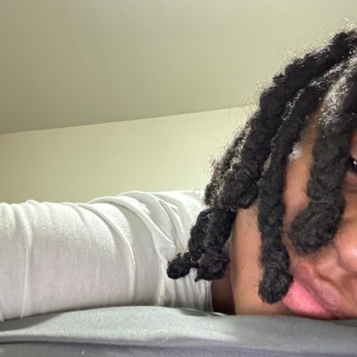 raybriq's profile picture. 