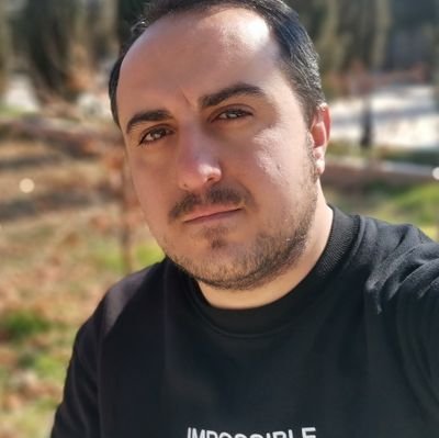 بخش بزرگی از دین من که هر روز تمرین اش می کنم این جمله است
به دیگران کمک کن حتی وقتی می دونی اونا نمی تونن لطف تو رو جبران کنن....