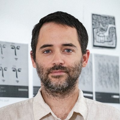 Code-based visual artist working with blockchain