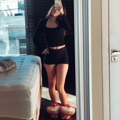 giperesxrl's profile picture. 111