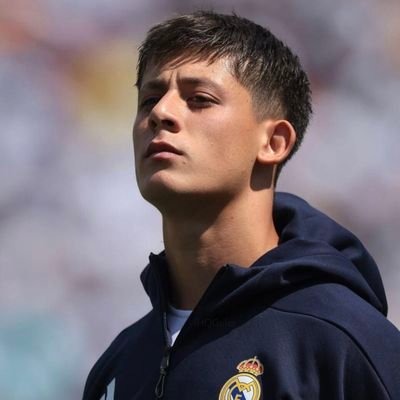 roberto__252's profile picture. Real Madrid CF 🤍 × Arsenal FC ❤️