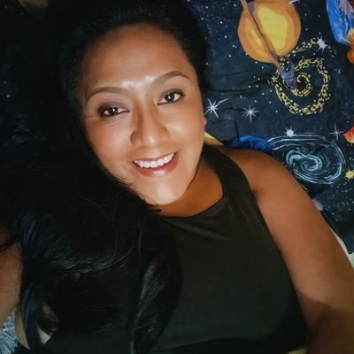 SinSonSan's profile picture. M@
