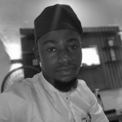 OmotayoTheGreat's profile picture. Just a hustler chasing greatness….Painter.🎨🏚️