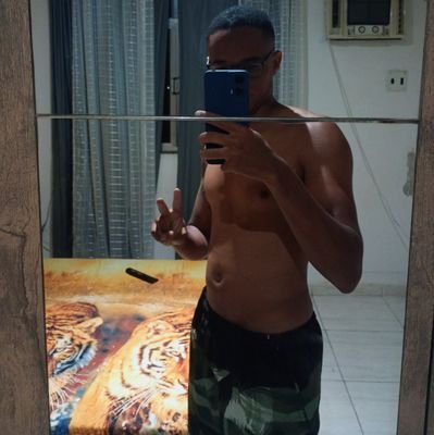 “E se acontecer qualquer coisinha, pelo menos nós viveu.”