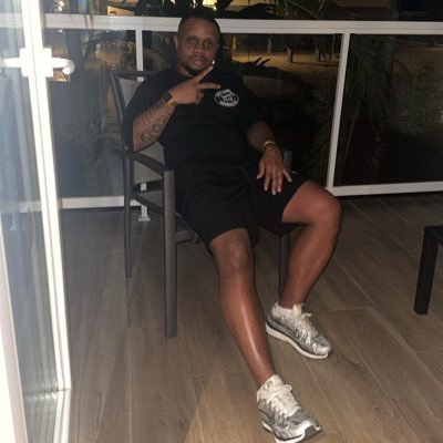 Ohsosloane's profile picture. mind your business