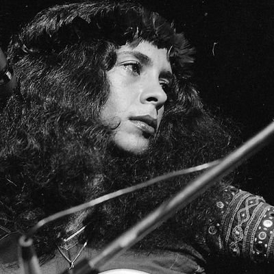 escrito por Zé Ibarra e Gal Costa (antigo vulniportals)