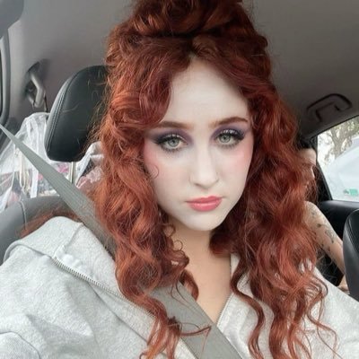 HRRYSMDE's profile picture. you’re so golden