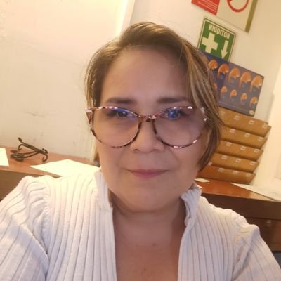 Todo lo que crees, lo creas!!
Amlover de corazón!!❤️
Humanista mexicana!!
El respeto al derecho ajeno es la paz!!
#AmorConAmorSePaga
#AmloLiderMundial