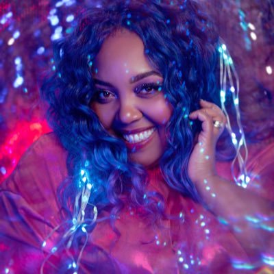 Jesus, Family, Music! Songwriter/Recording Artist | https://t.co/bGe67bS4Vk | mayah@mayahcamara.com