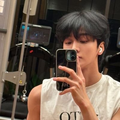 FANBOY ACCOUNT 🇮🇩 for Actor Cha Junho (#차준호) from DRIPPIN (#드리핀) & X1 (#엑스원). Position: Lead Vocalist, Visual, Center, Face of Group & Maknae.