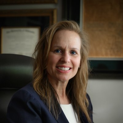 Midwesterner. Naval Officer (Ret.). Healthcare Provider. Climate & Public Health. Wife to Alison. Mom to Bentley 🐾. CGX. Courage. Grit. Love of Country 🇺🇸