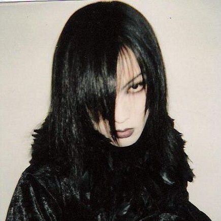 kamikaze girls momoko is just like me fr: small town autistic lolita with no friends