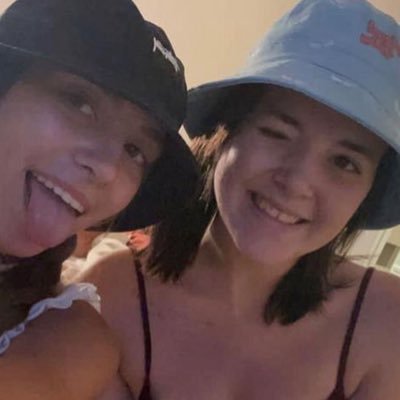 Jess🥰
Cool girl 😘
Cars 🚘 and game 🎮 lover ❤️
Moms pet 🐱
Capricorn ♑️
Snap : ask