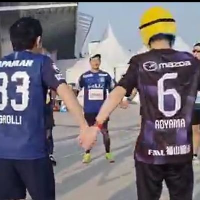 鹿児島ユナイテッドを応援しつつ、マイペースでランニングも楽しんでいます
試合の感想や走った記録を中心に、
たまにふらっとアウェイ観戦に出かけて、旅気分も味わったりしています