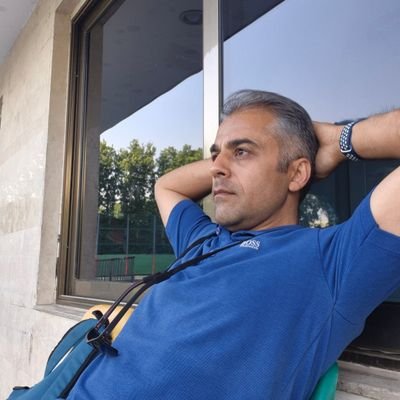 هرگز ظاهر زندگی دیگران رو با باطن زندگی خودتون مقایسه نکنید.