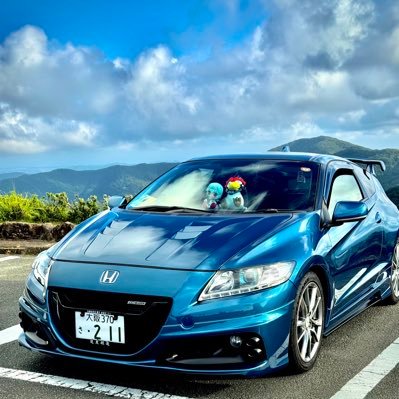20代後半♂ CR-Z,アクティに乗ってる植木屋です。 無言フォローお許し下さい。大阪北部を中心に、京阪神で活動してます。HONDA,MUGEN,Spoonが好きです。車好きですが知識は乏しいです。動物・植物・自然も好きです。
