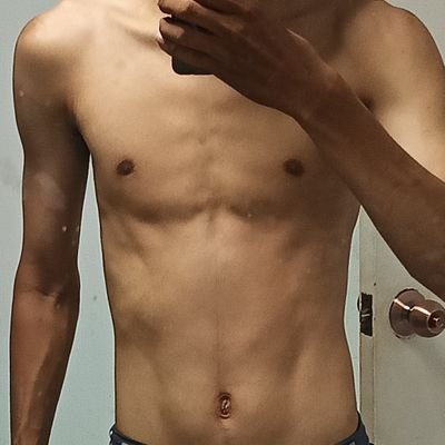 ชายแท้ อายุ22งับ สส176นน58
เล่นกีฬา ไม่ดูดบุหรี่ไม่กินเหล้างับ นัดรบกวนส่งรูปด้วยนะงับ