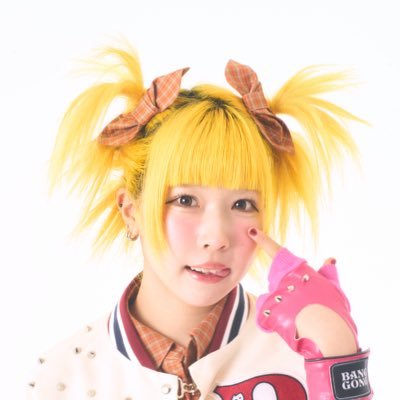 PIGGS(@PIGGS_idol)のちょっとおバカな真面目な鉄人💪担当デス!鳥さんがだいすき🐥 7月からBANG A GONG TOUR を回ってます!ぜひ遊びに来てね!すーびびちゃんねる🌟 https://t.co/QXesgzyVLB