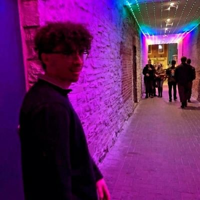 TweetXMO's profile picture. questionable follower ratio