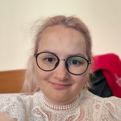 ➡️un strop de artă prin desen și citirea cărților de dezvoltare personală
🔛implicare politică
🛜să sădim armonia și bunătatea în lume