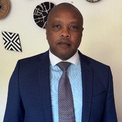 mulijeanclaude's profile picture. Journaliste depuis 1995. Diplômé de l'ESJ de Paris Master II. Licence en Droit en 2004. Licence pro ISP en 2019, Conseiller en ASP depuis 2012.