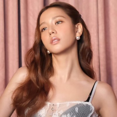 Vickie_n_Jsooya's profile picture. Joined for Jisoo😝