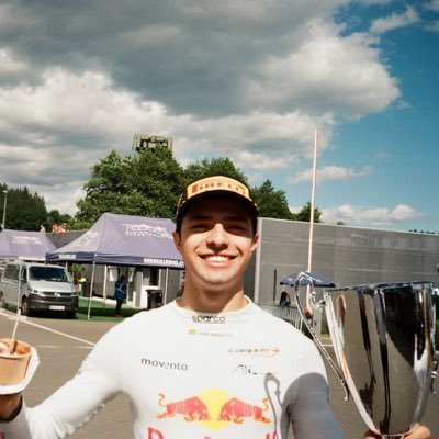 _jmmartixver's profile picture. รักเปเป้กะแม้กไม่เสียใจสักวัน _____🏁__