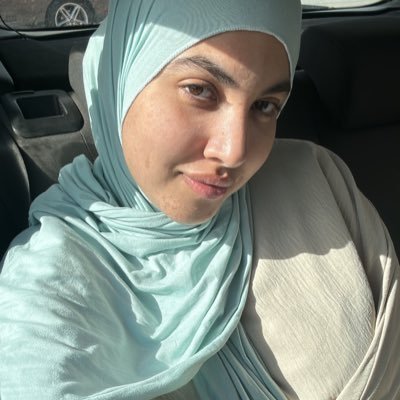 diinaax_'s profile picture. 🔻🔻🔻