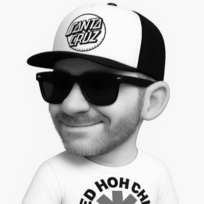 FedeNavarro's profile picture. "No entiendo por qué la gente se asusta de las nuevas ideas. A mi me asustan las viejas". John Cage