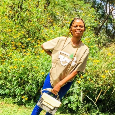 Helencodesit's profile picture. Automation Expert 🏅| AI Chatbots & GMB Optimization ✒️ | Website & UI/UX Designer, Illustrator, VRChat Vtuber 🎨🖥️ | Furry Art 👣🌈  | God's own ♥️